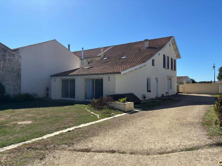 Maison À Vendre — photo 1