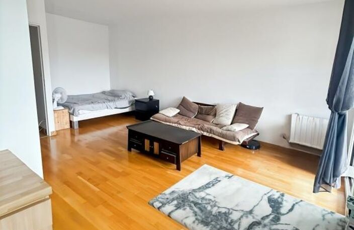 Grand studio avec balcon Place du Forum — photo 2