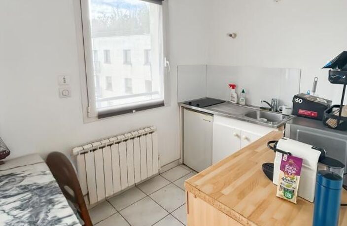 Grand studio avec balcon Place du Forum — photo 4