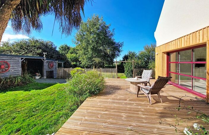 Maison de caractère rénovée avec terrain constructible de 2 959 m² et vue dégagée — photo 4