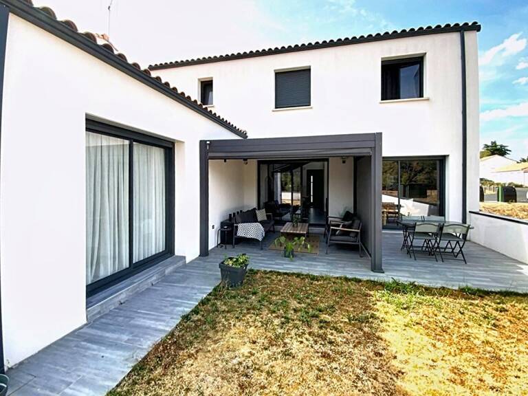 GETIGNÉ -À proximité à pied du bourg.Maison familiale — photo 1