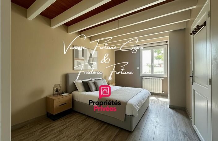 Coup de coeur Blanquefort (Caychac) : Maison en pierre de 1864, piscine & revenus solaires ! — photo 4