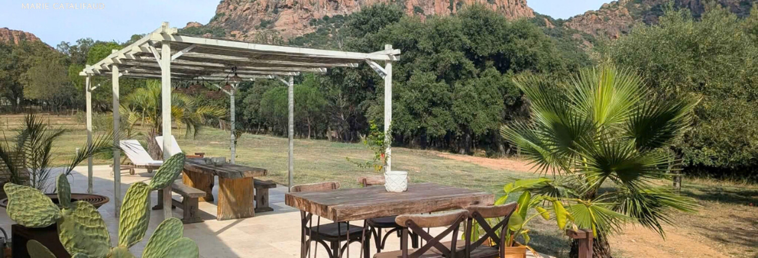 Maison 4 Pièces 160 m² à vendre à Roquebrune-sur-Argens (83520)