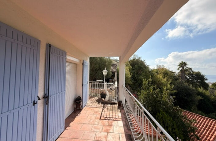 Villa avec piscine vue mer sur Vallauris — photo 4