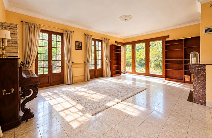Maison de charme dans quartier priviligié LA CHASSE — photo 3