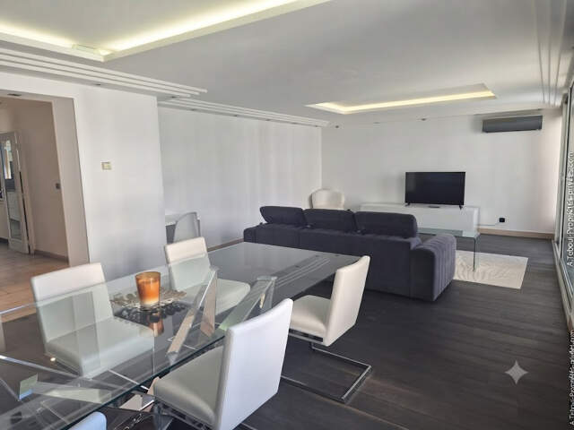 APPARTEMENT FAMILIAL EXCEPTIONNEL de 138M² - QUARTIER GRATTE-CIEL AVEC TERRASSE — photo du bien