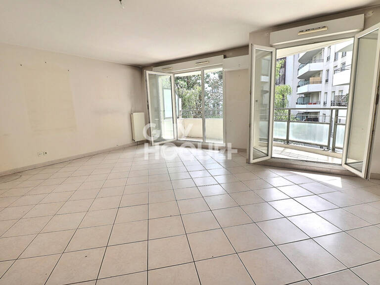 Appartement Familial secteur Jean Macé — photo 1