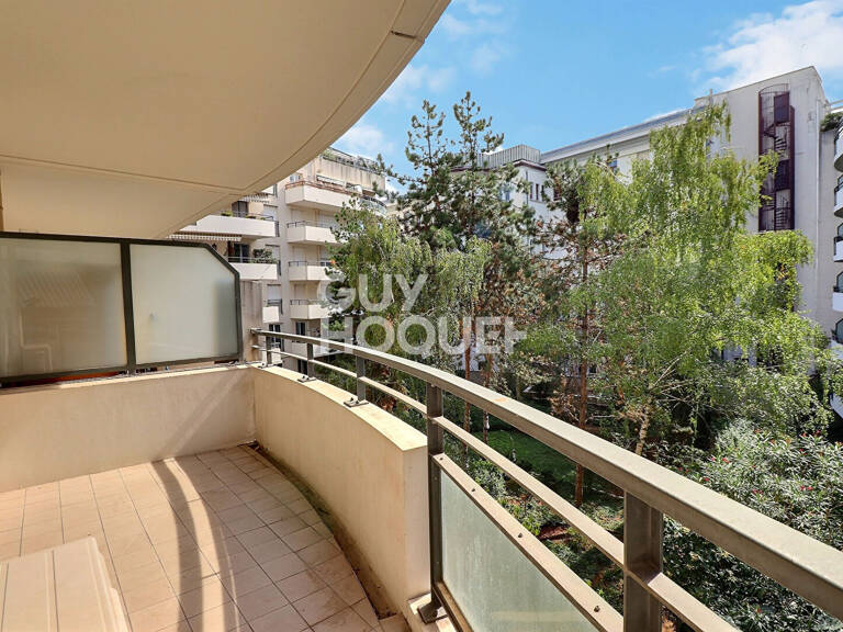 Appartement Familial secteur Jean Macé — photo 1