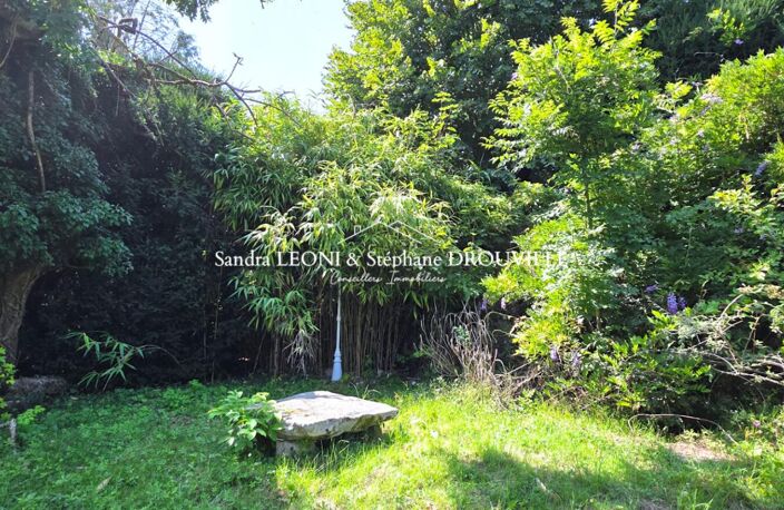 JOUY - CHARMANTE MAISON BOURGEOISE A FORT POTENTIEL DE 140 m², 6 pièces — photo 4