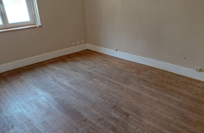 Immeuble Gueugnon 10 pièce(s) 250 m2 — photo 3