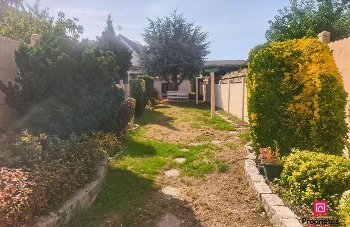 Marcq en Baroeul (59700) secteur PLOUICH, jolie maison de ville avec 3 chambres, grenier aménageable, et joli extérieur de 165 m2 — photo 3