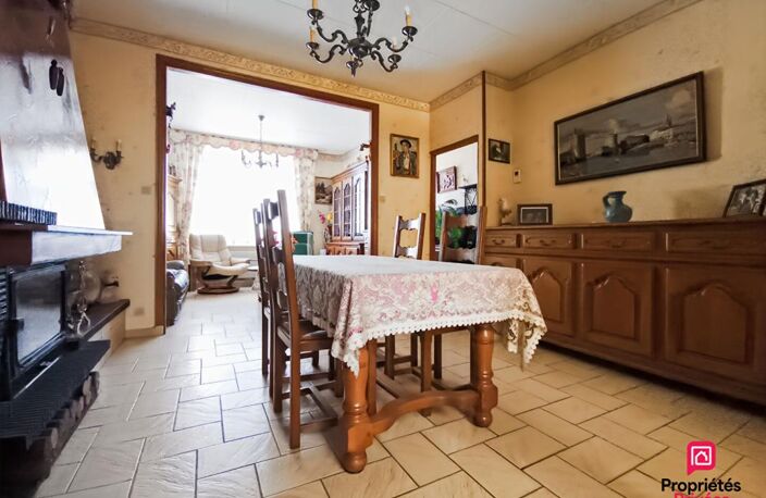 Marcq en Baroeul (59700) secteur PLOUICH, jolie maison de ville avec 3 chambres, grenier aménageable, et joli extérieur de 165 m2 — photo 4