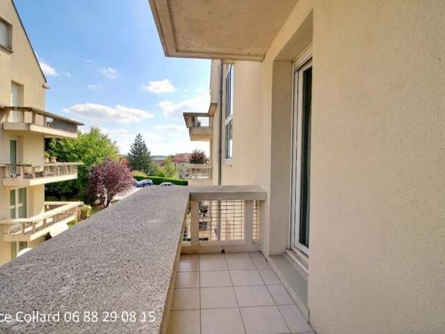 60300 SENLIS Appartement T2 avec balcon, cave et parking — photo du bien