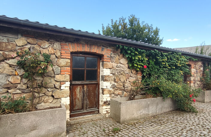 Ensemble immobilier en pierre avec terrain attenant de 5067m2 Soursac 19550 — photo 4