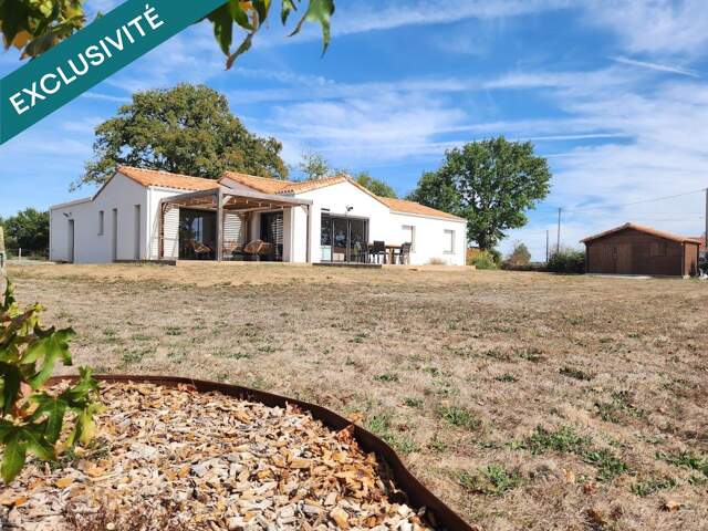 RARE SUR LE SECTEUR  MAISON RÉCENTE AVEC PRÈS D'UN HECTARE DE TERRAIN — photo du bien