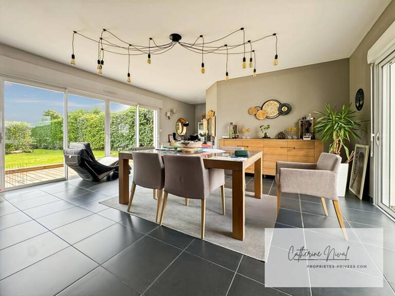 Maison 180 m2, 5 chambres, garage 60 m2 — photo 1