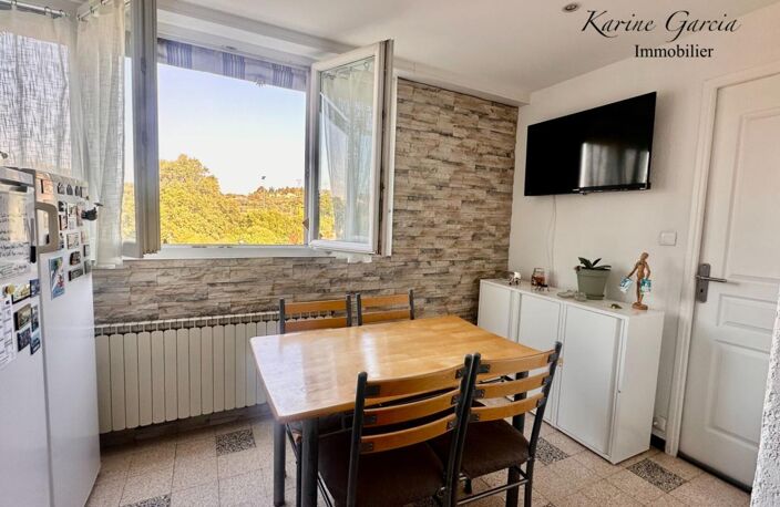 TOULON VALBERTAND - APPARTEMENT  4 pièces  - SUPERFICIE  72M² - — photo 2