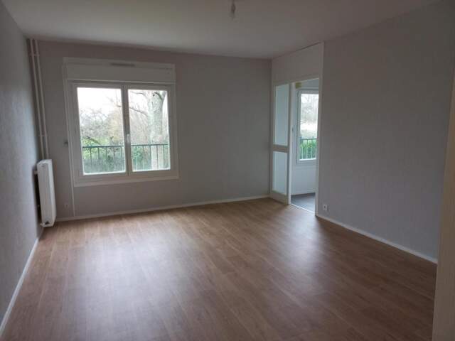 Leasing Appartement 3  pièces 66 m² Cluis — photo du bien