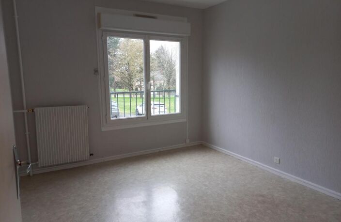 Leasing Appartement 3  pièces 66 m² Cluis — photo 5