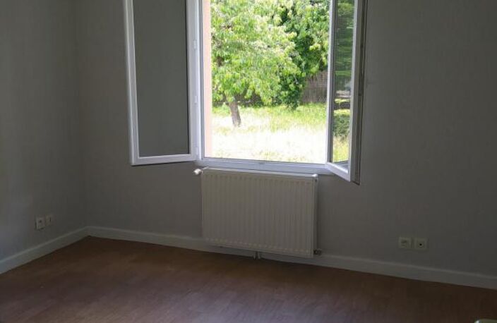 Leasing Maison 5  pièces 110 m² Le Blanc — photo 2