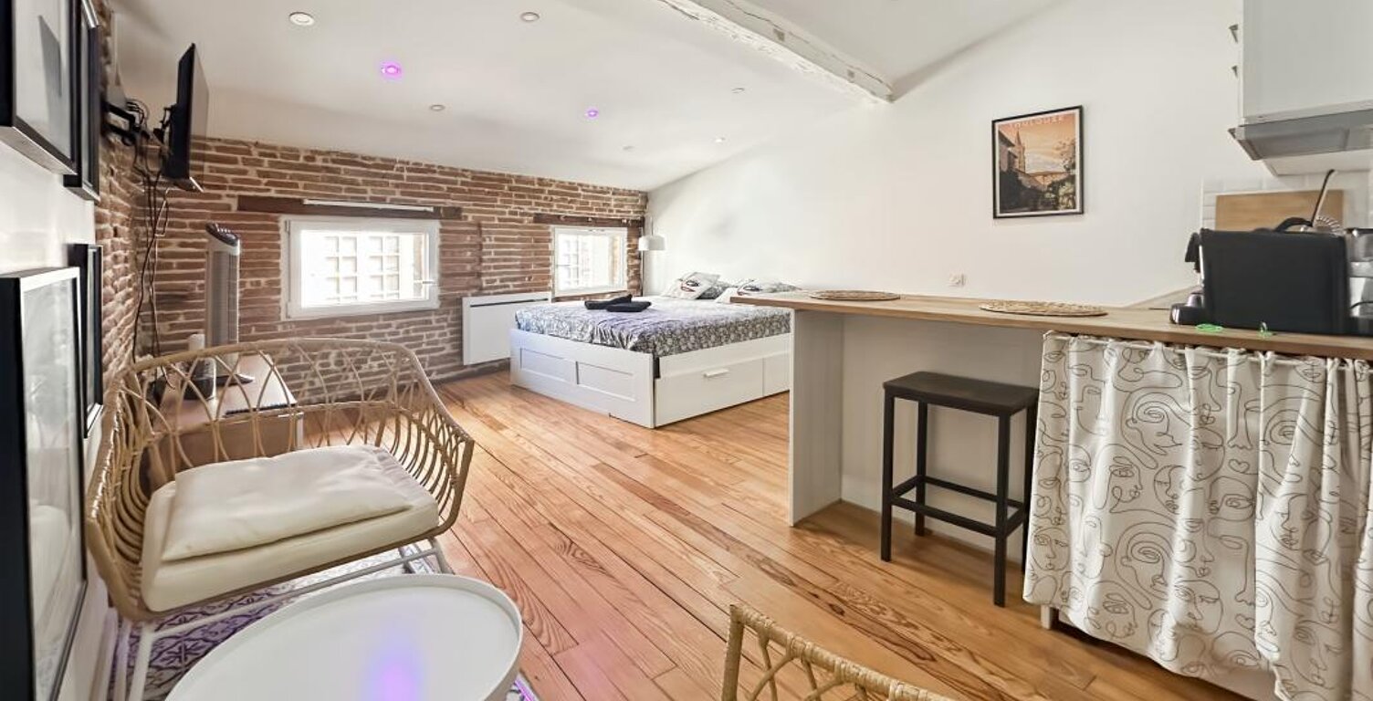DERNIERE OPPORTUNITE - HYPER CENTRE STUDIO MEUBLE — photo 1