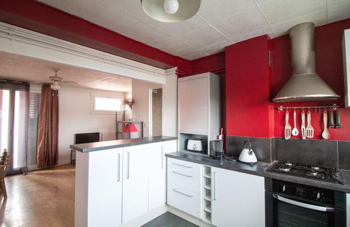 A LOUER GRAND T3 MEUBLE 77m² AVEC BALCON ET CAVE - TOULOUSE  BONNEFOY — photo 3