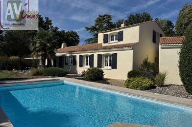 Maison 6 pièces 543400 €