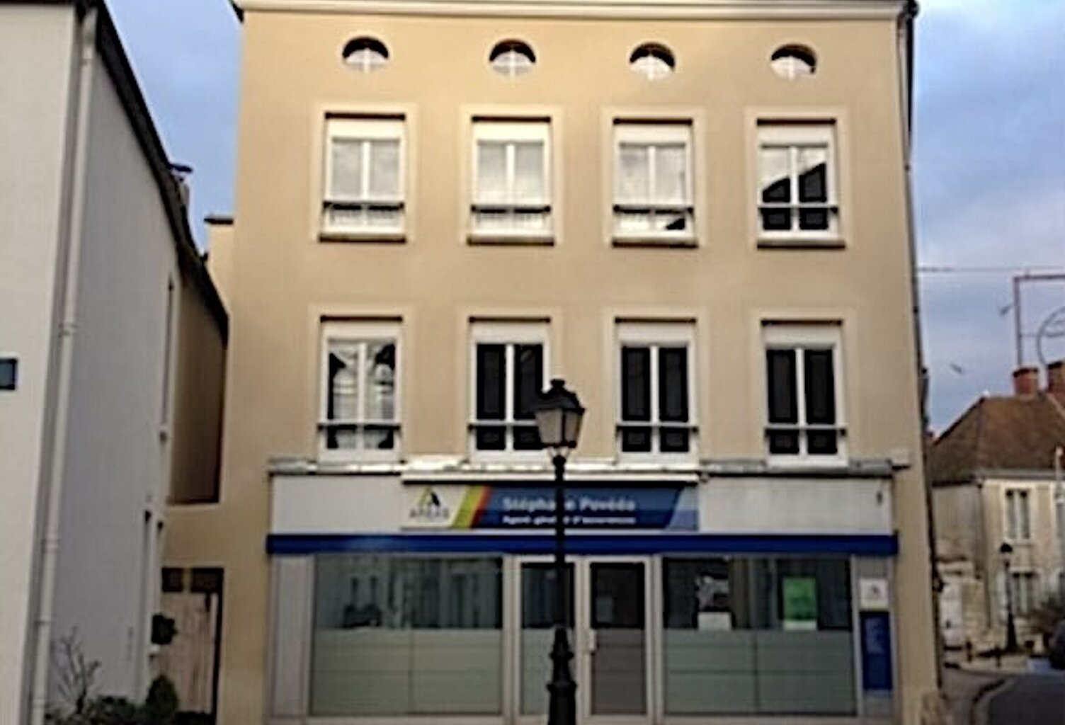 Vente Immeuble 167 m&sup2; — photo 1