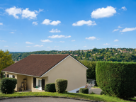 BELLE MAISON DE PLAIN PIED AVEC VUE IMPRENABLE SUR BRIGNAIS — photo 2
