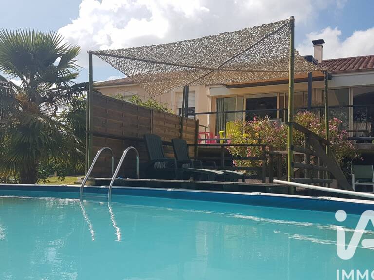 Vente Maison traditionnelle 8 pièces — photo 1