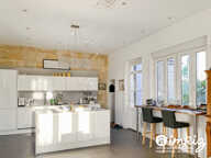 Belle maison en pierre, garage + piscine intérieur — photo 3