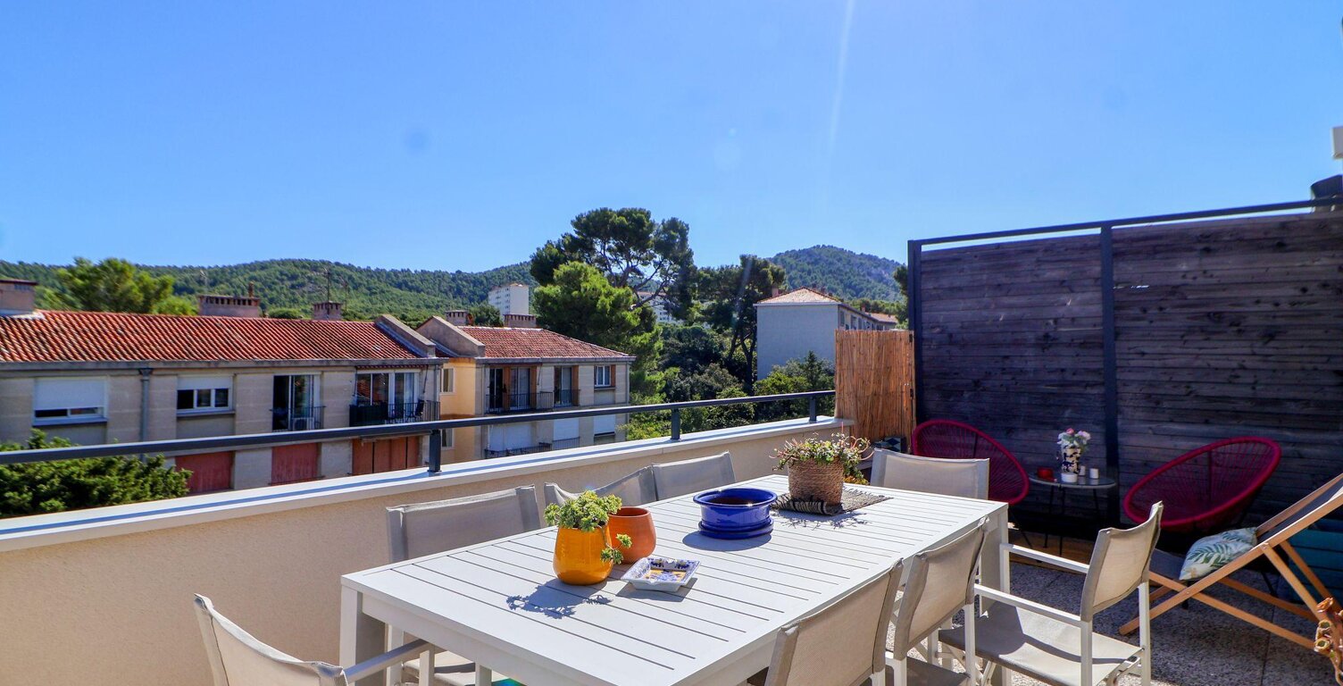 Appartement - 82m² - Marseille 9 — photo 1