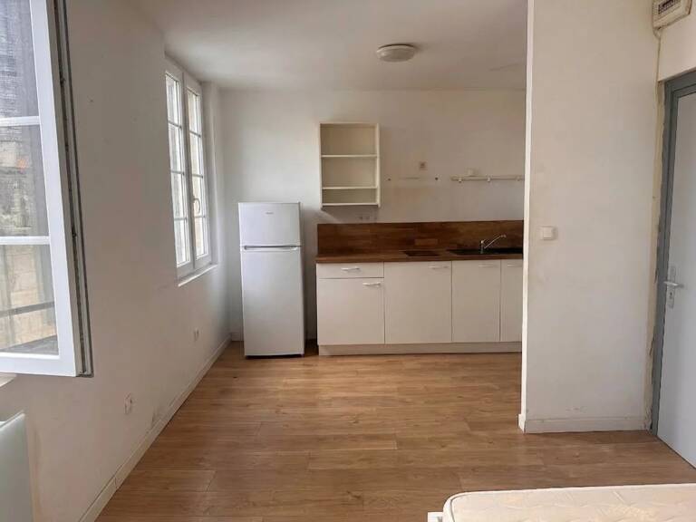 Studio de 21,2 m² à louer à Niort — photo 1