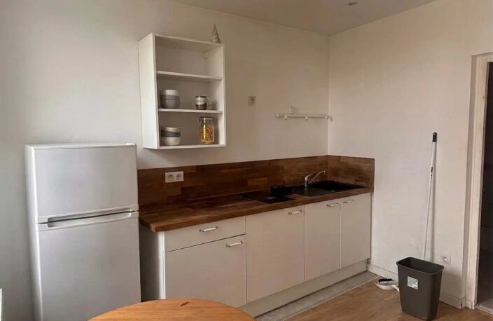 Studio de 21,2 m² à louer à Niort — photo 2