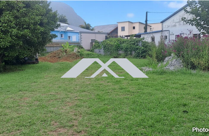 Terrain constructible 764 m² -Saint Joseph — photo 3