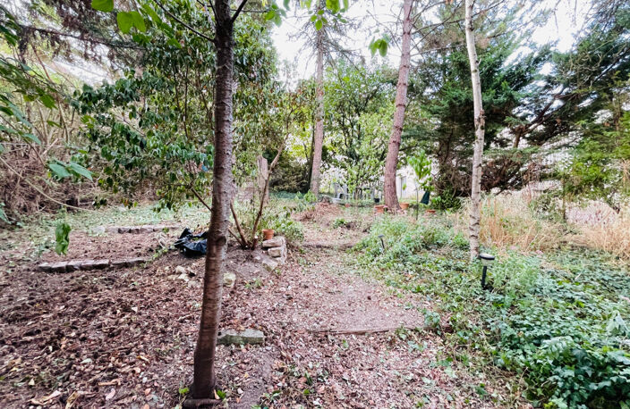 Maison de village à rénover avec terrain de loisirs — photo 3