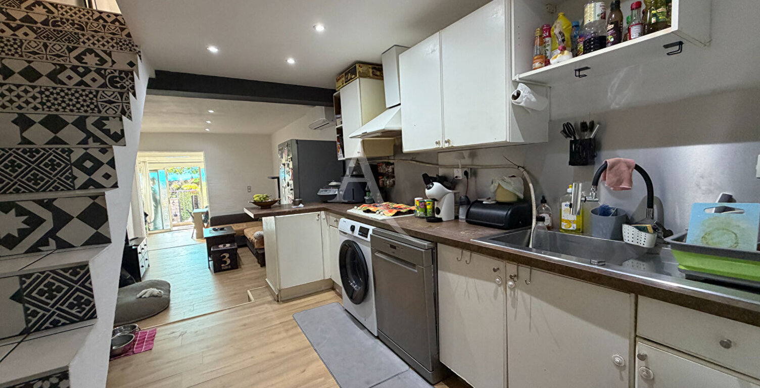 Hyeres Appartement en duplex de 62.19 m², 2 chambres et 4 parkings — photo 1