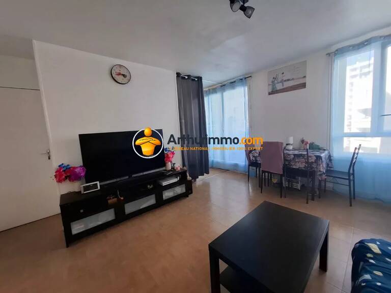 APPT 65 m², Balcon, Cave, Parking, 5 min de la Gare — photo 1