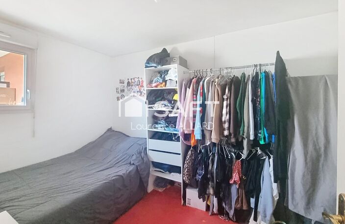 T2 vendu loué dans résidence avec ascenseur — photo 5