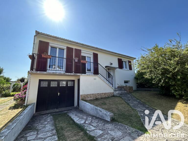 Location Maison traditionnelle 5 pièces — photo 1