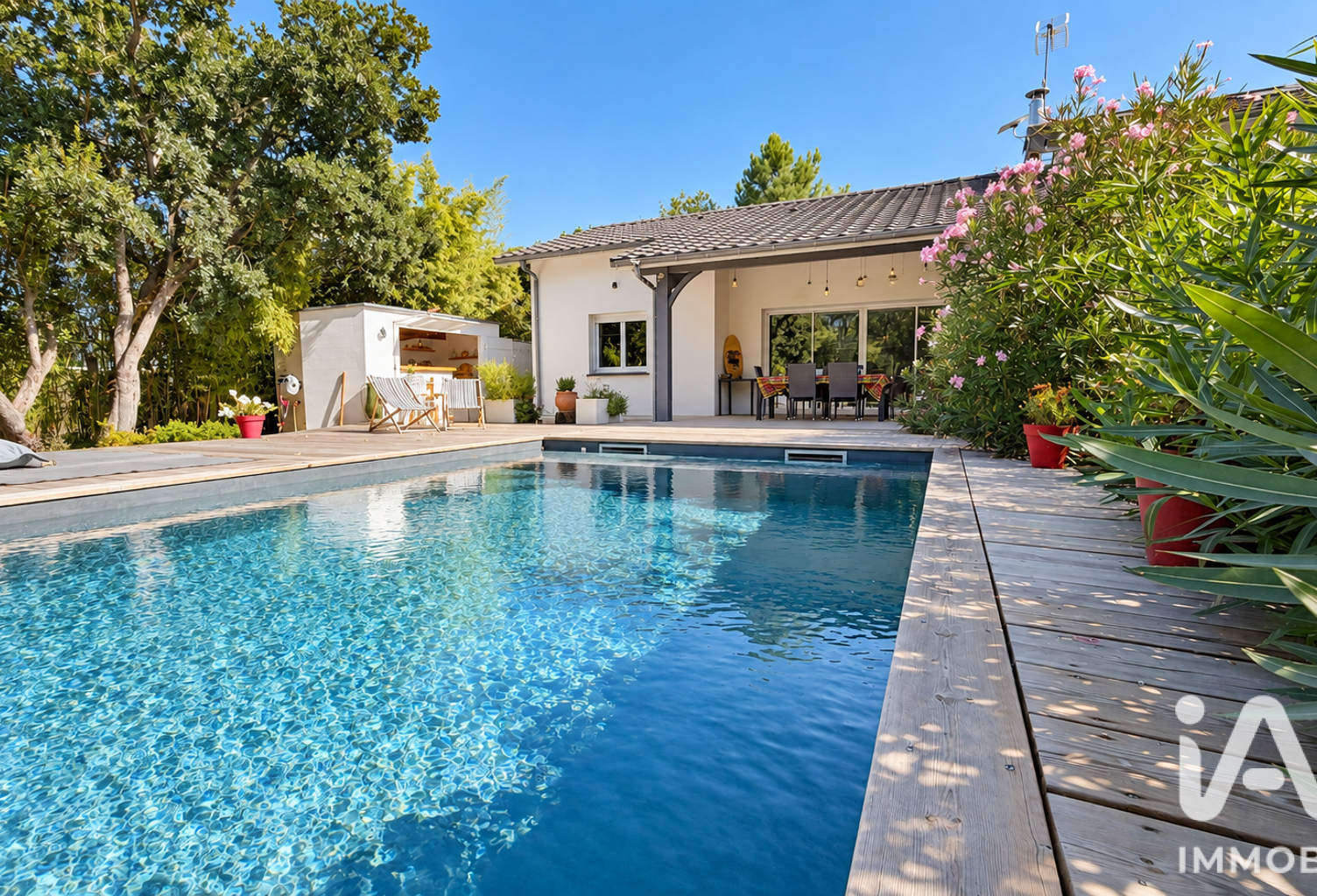 Vente Maison/villa 8 pièces — photo 1