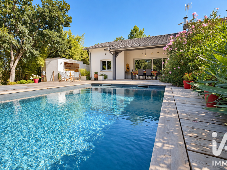 Vente Maison/villa 8 pièces — photo 1