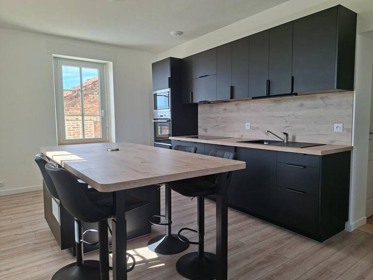 Grande maison entièrement rénovée! — photo 1