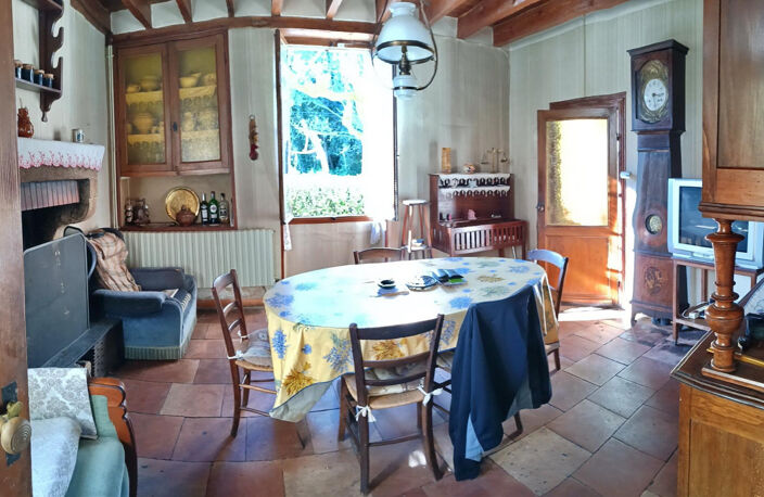 Maison 6 pces charme de l'ancien,poutres,cheminées — photo 4
