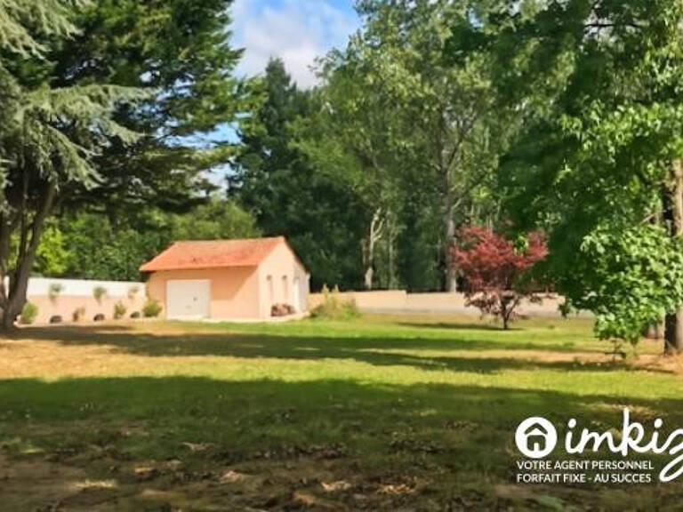 Terrain viabilisé avec maison a aménager — photo 1