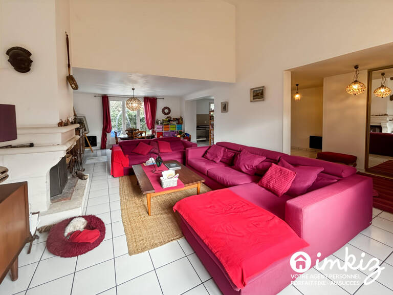Maison lumineuse de 150 m² avec garage double — photo 1