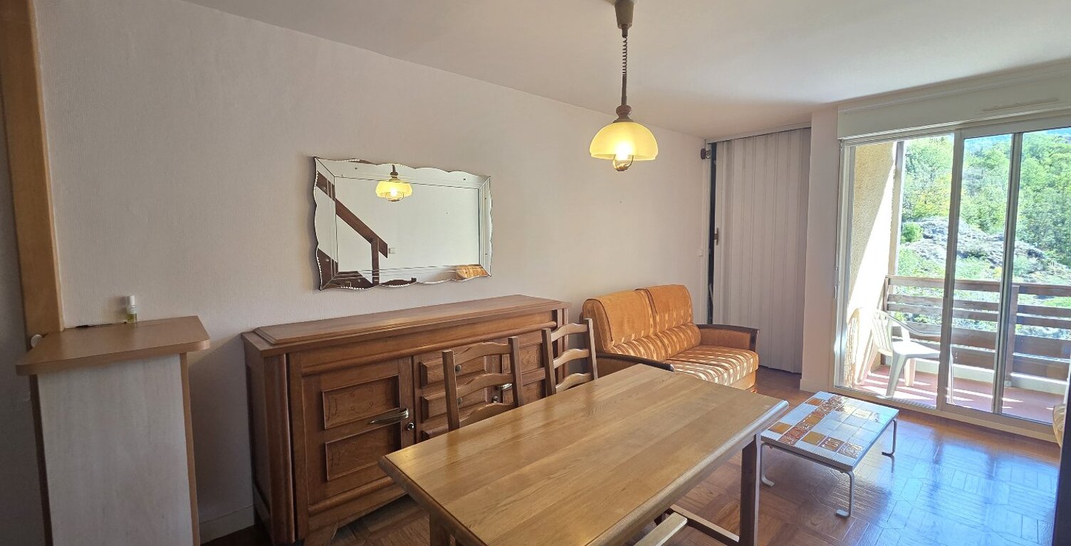 Vente appartement 2 pièces 45 m² Ax-les-Thermes (09110) — photo 1
