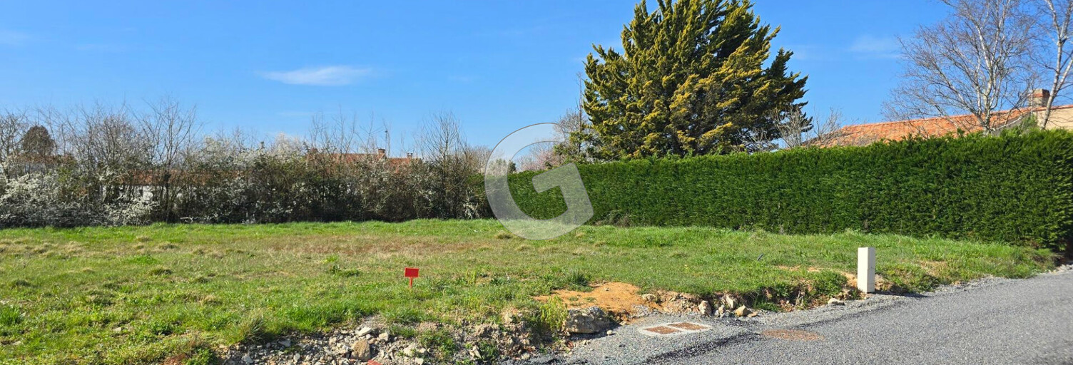 Terrain  432 m² à vendre à Saint-Hilaire-la-Forêt (85440)
