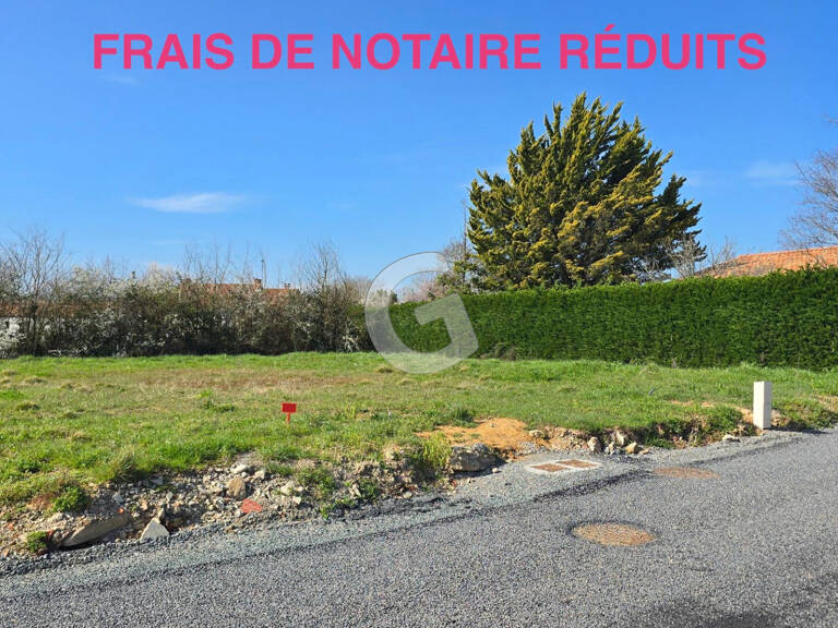 Terrain viabilisé à vendre à Saint Hilaire la Forêt — photo 1