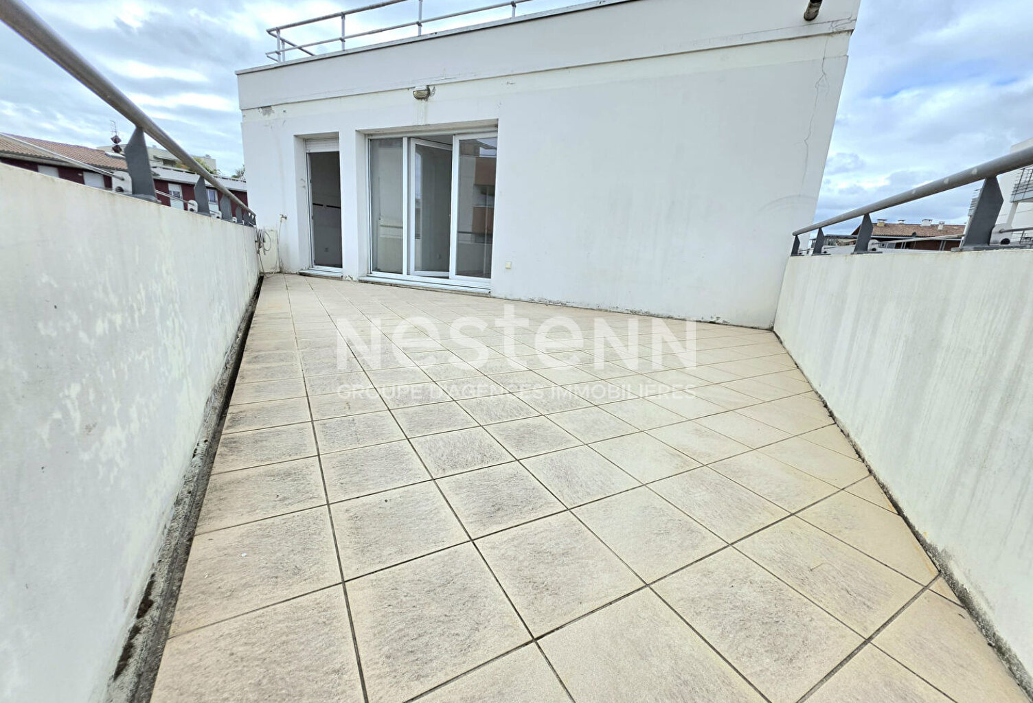 Toulouse 31200 Canal du Midi Agréable /Ponts jumeaux Agréable T3 de 68.98m² terrasse de 25.47m² 1 place de parking sous sol — photo 1